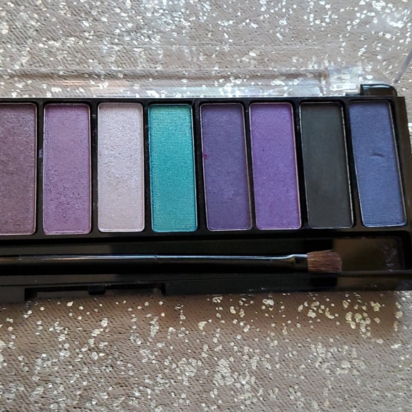 2/$15 Rimmel Magnifeyes Electric Violet - Picture 3 of 5